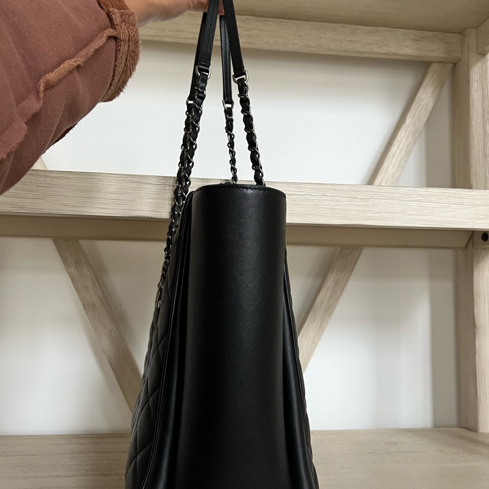 Chanel Quilted Tote - Picture 11 of 15